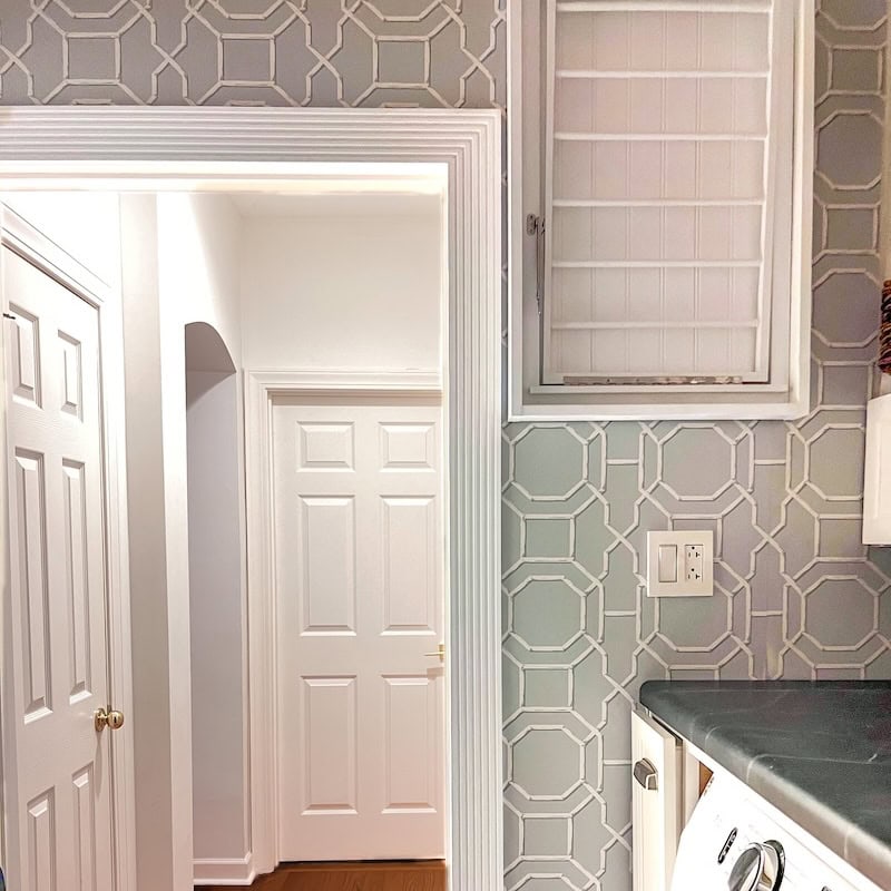 thin interior door casing in laundry room